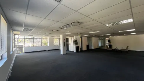 100 West Street in Sandton Central